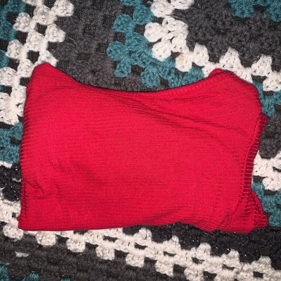 Red Tank Top❤️ - Picture 5 of 5